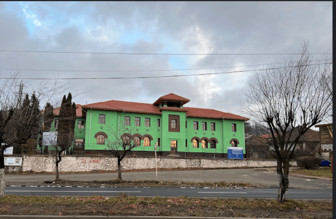 Colegiul Național Mihai Eminescu Petroșani